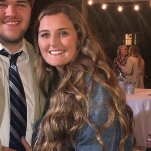 Meet your Posher, Hailey